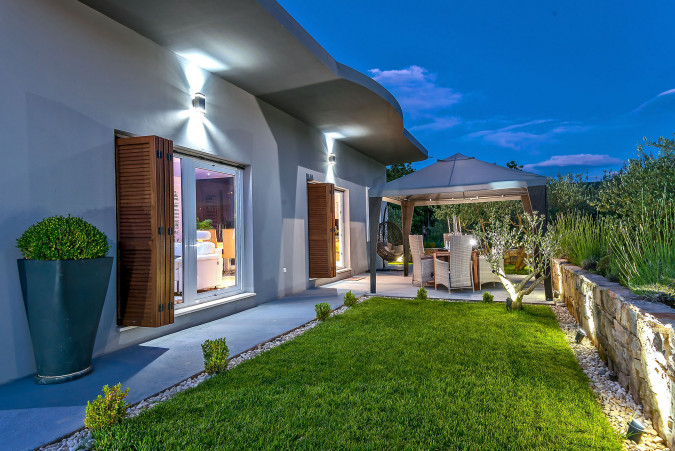Quiet & natural surrounding, Villa Sweet Holiday Srinjine